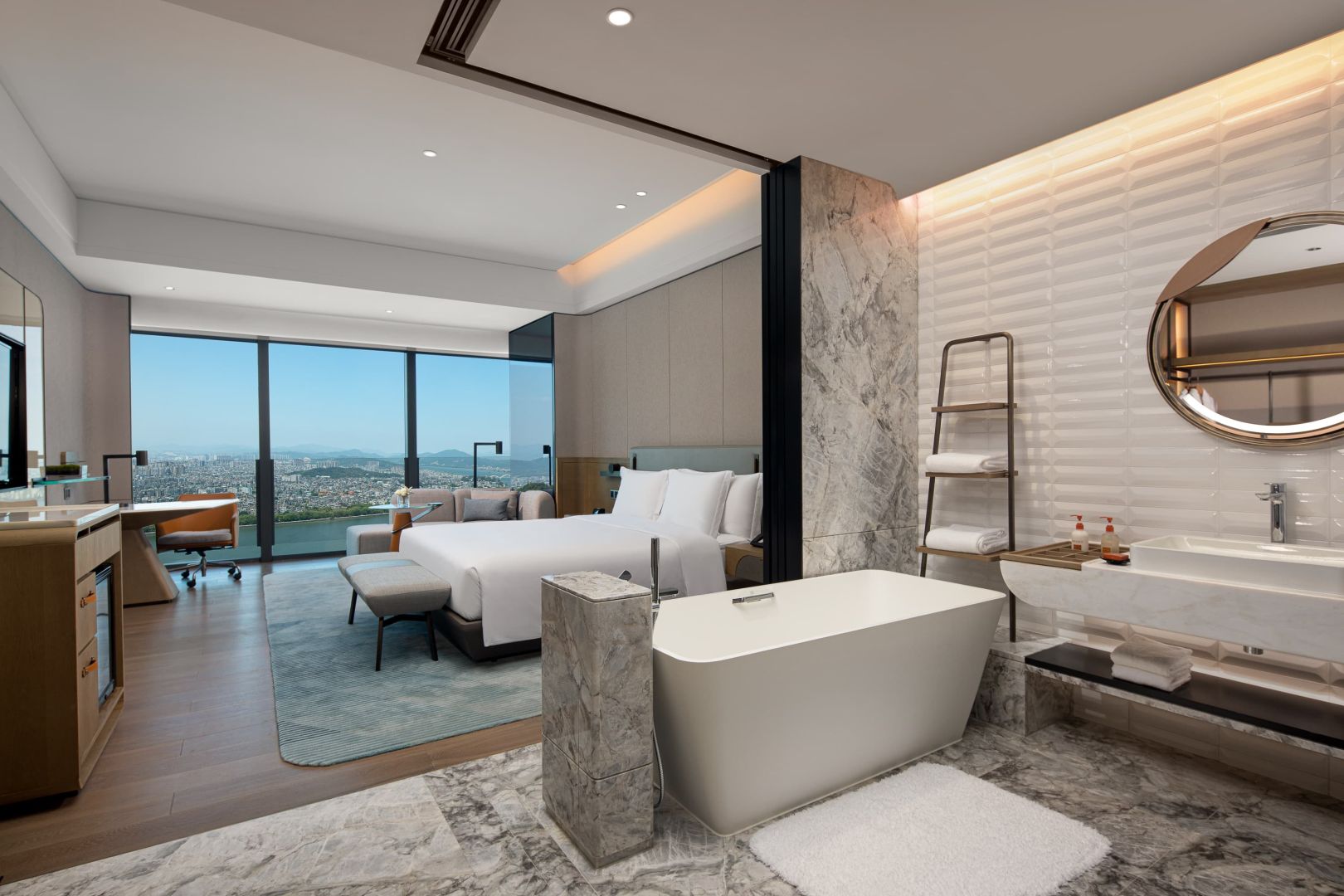 高级江景大床房