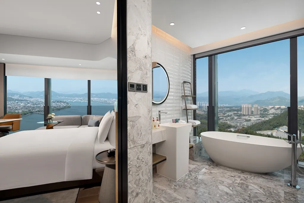 豪华江景大床房